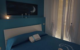 Sun & Moon Apartment